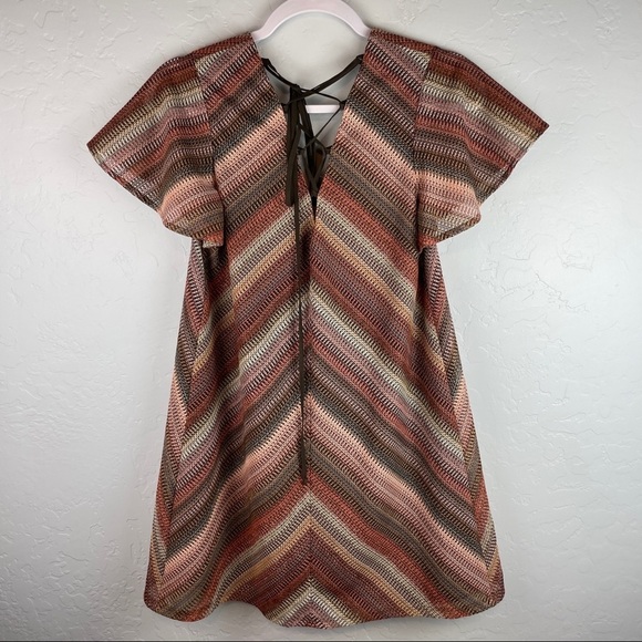 BCBGeneration Chevron Lace Back‎ Flutter Sleeve V-Neck A-Line Mini Dress X-Small - Picture 5 of 7